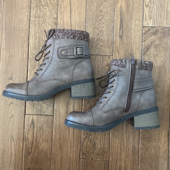 DLG Boots - Picture 4 of 4